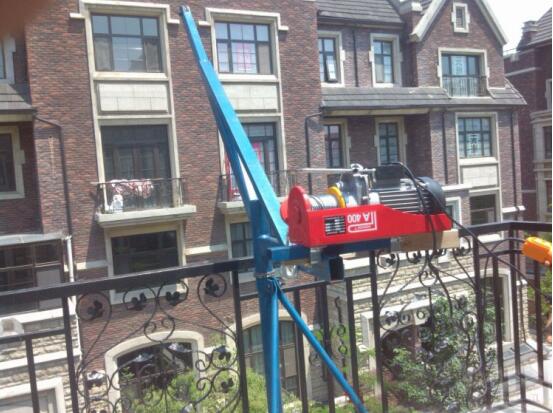 微型電動(dòng)葫蘆在農(nóng)村及樓房使用圖